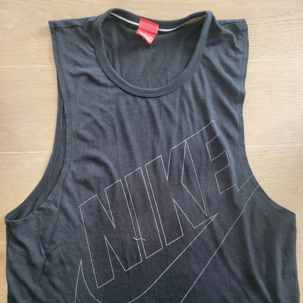 Nike Muscle Tank